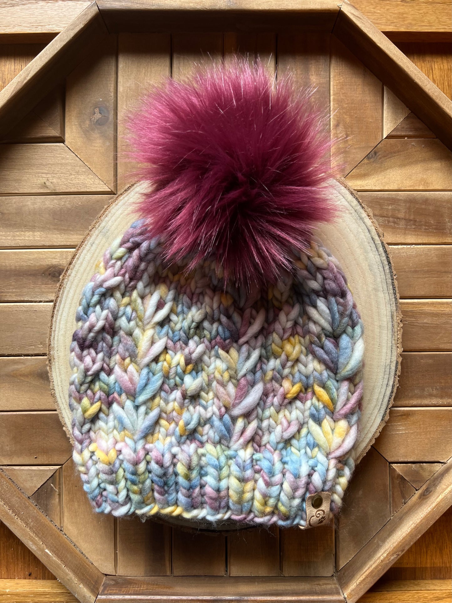 Merino wool hat w/ removable faux fur pom