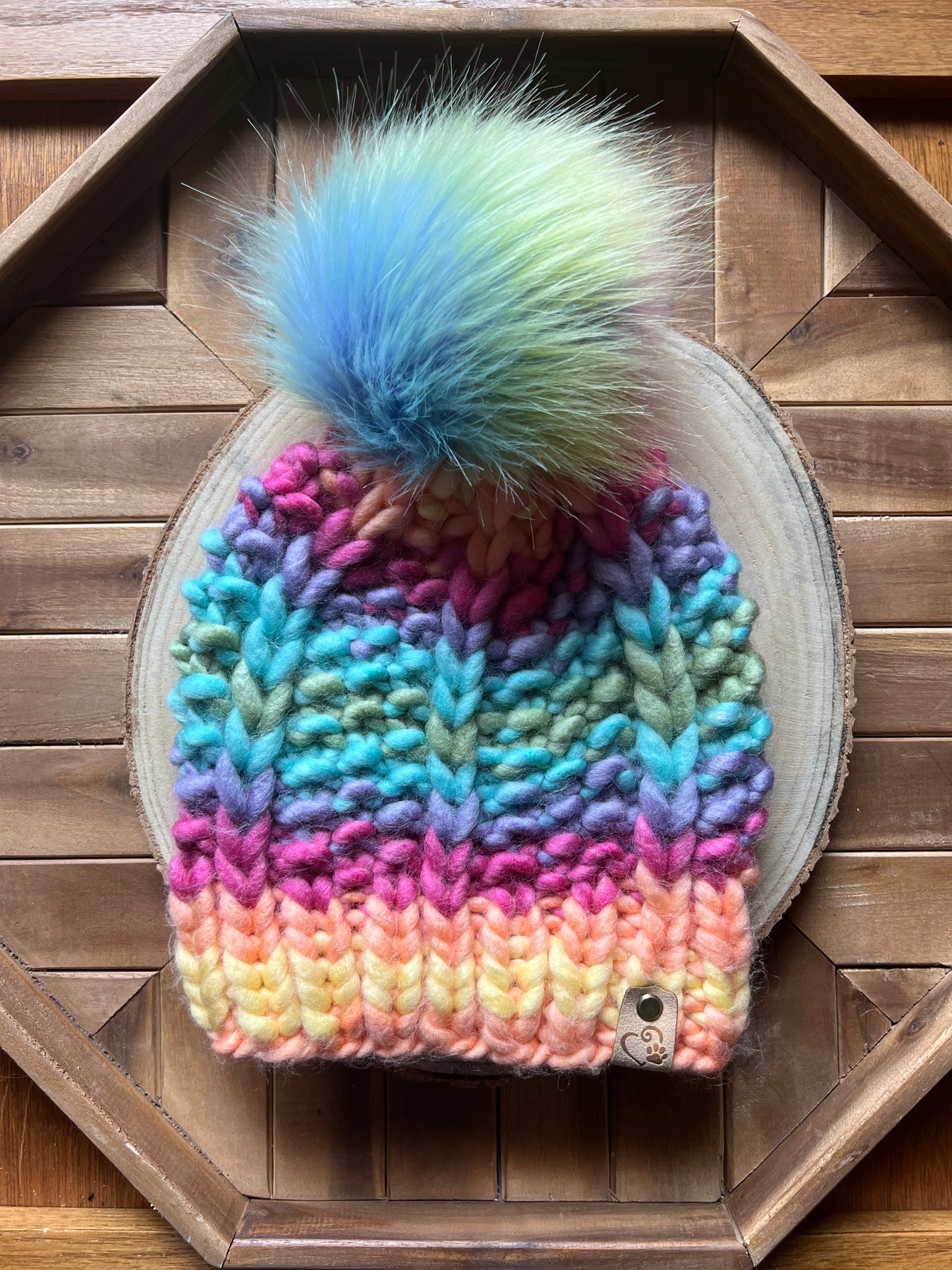 Merino wool hat w/ removable faux fur pom