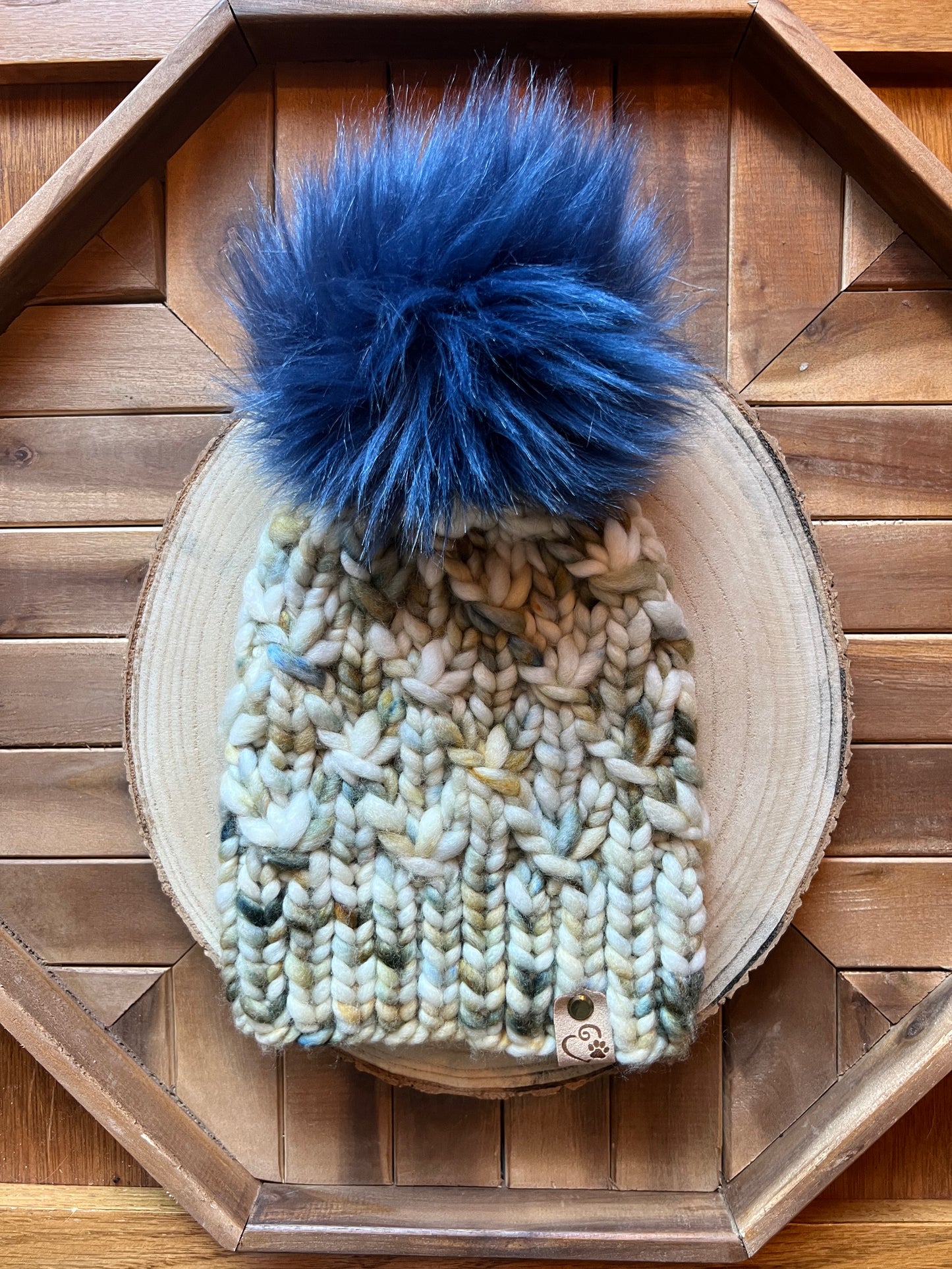 Merino wool hat w/ removable faux fur pom