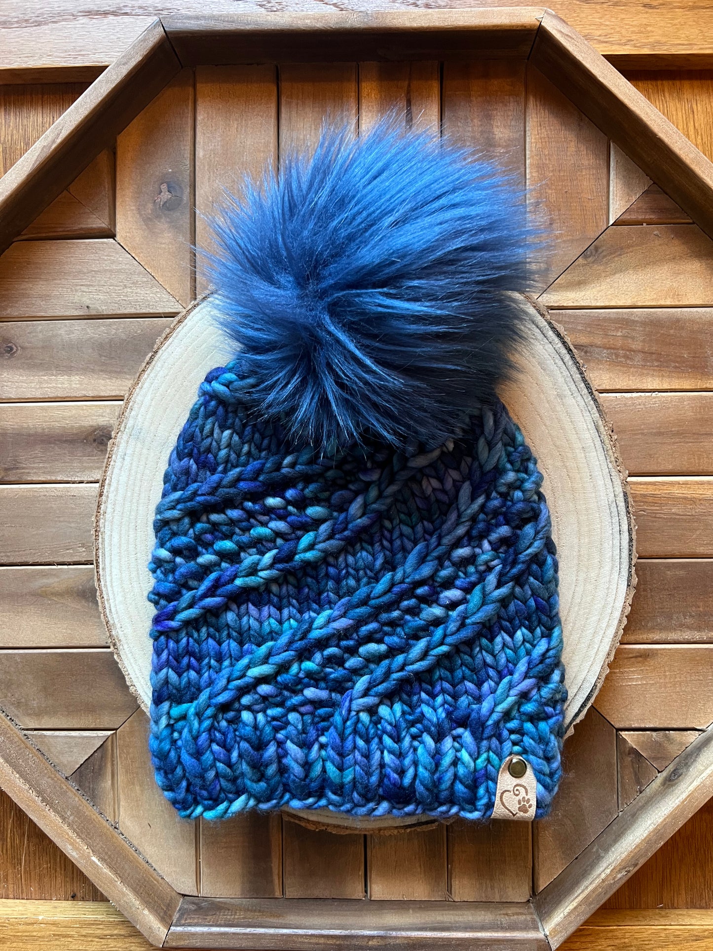 Merino wool hat w/ removable faux fur pom