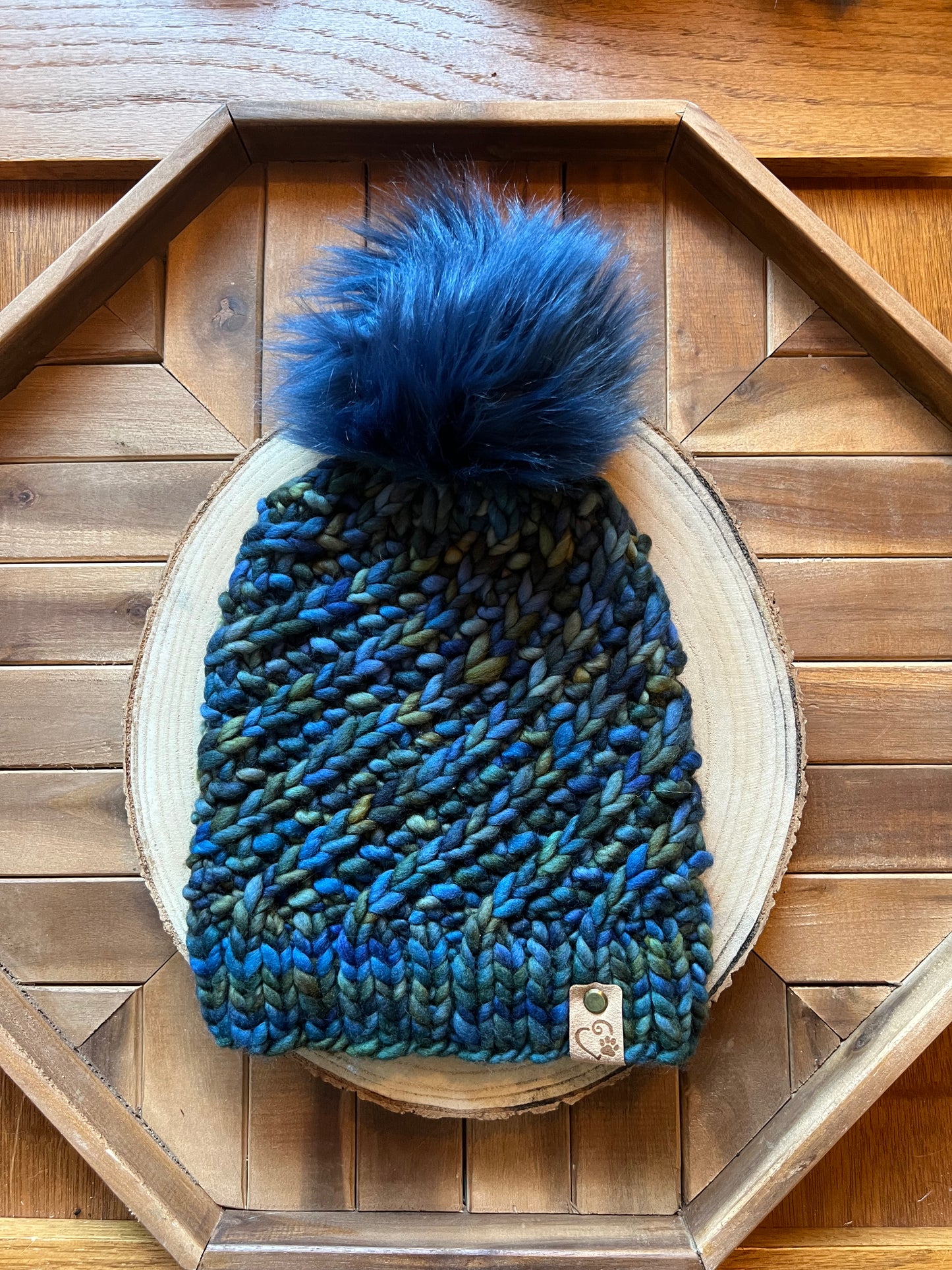 Merino wool hat w/ removable faux fur pom