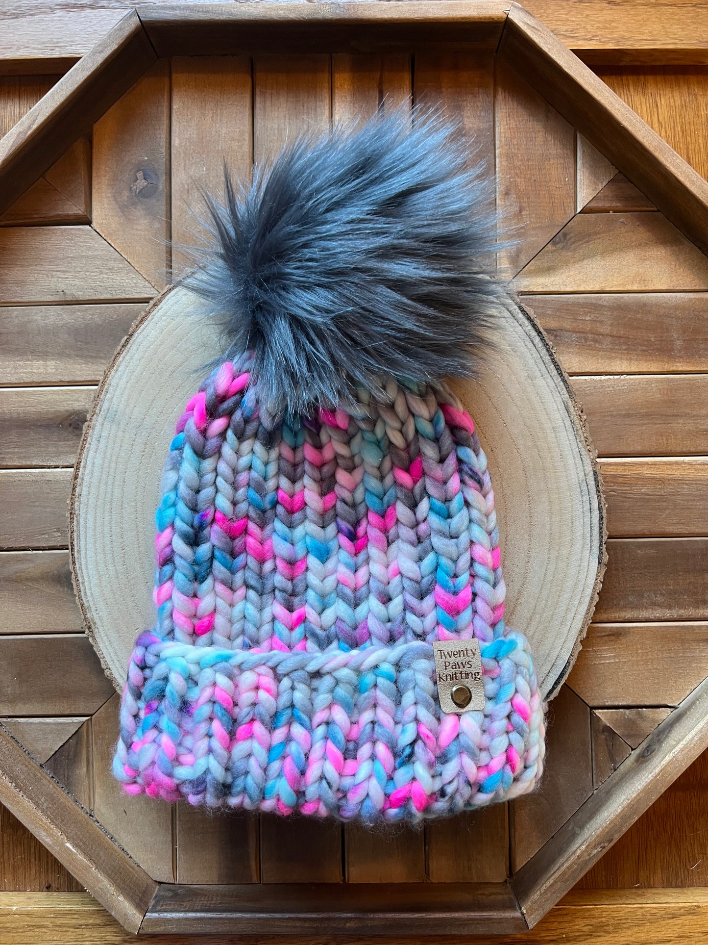 Merino wool hat w/ removable faux fur pom